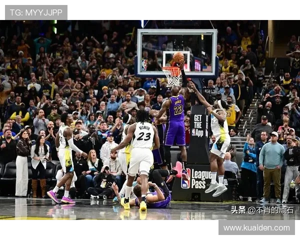 勒布朗詹姆斯带领湖人逆转胜利,创历史新纪录,詹皇成NBA历史得分王 勒布朗詹姆斯带领湖人逆转胜利,创历史新纪录,詹皇成NBA历史得分王