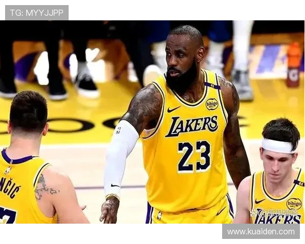 詹姆斯率湖人逆转取胜 西部格局再起波澜 季后赛前景牵动联盟 詹姆斯率湖人逆转取胜 西部格局再起波澜 季后赛前景牵动联盟